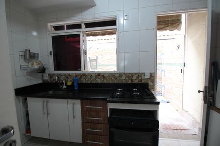 Casa de condomínio à venda com 70m², 2 quartos e 1 vagaCozinha