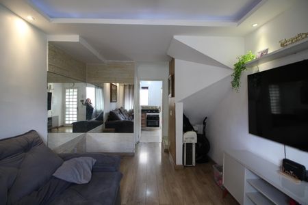 Sala de casa de condomínio à venda com 2 quartos, 70m² em Taquara, Rio de Janeiro