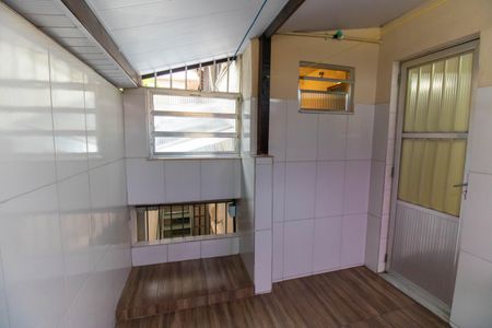 Casa à venda com 225m², 4 quartos e 1 vaga Casa à venda com 225m², 4 quartos e 1 vagaCasa 2 - Área de Serviço
