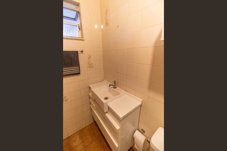 Casa à venda com 225m², 4 quartos e 1 vaga Casa à venda com 225m², 4 quartos e 1 vagaCasa 2 - Banheiro 1