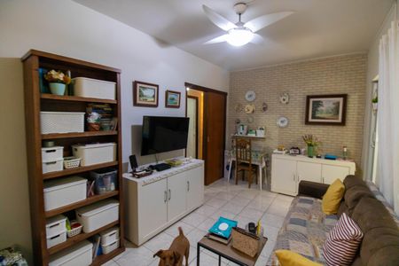 Casa à venda com 225m², 4 quartos e 1 vaga Casa à venda com 225m², 4 quartos e 1 vagaCasa 1 - Sala
