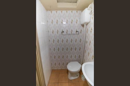 Casa à venda com 225m², 4 quartos e 1 vaga Casa à venda com 225m², 4 quartos e 1 vagaCasa 2 - Banheiro 2