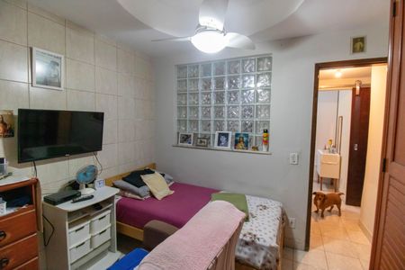 Casa à venda com 225m², 4 quartos e 1 vaga Casa à venda com 225m², 4 quartos e 1 vagaCasa 1 - Suíte