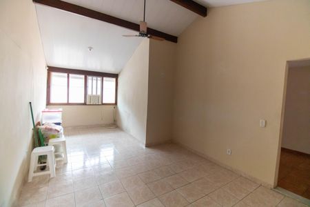 Casa à venda com 225m², 4 quartos e 1 vaga Casa à venda com 225m², 4 quartos e 1 vagaCasa 2 - Sala