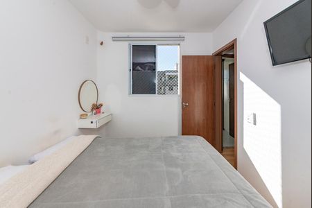 Quarto 1 de apartamento à venda com 2 quartos, 44m² em Santa Helena, Belo Horizonte
