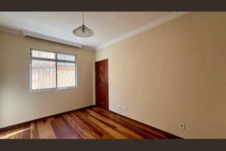 Sala de apartamento para alugar com 3 quartos, 90m² em Itapoã, Belo Horizonte
