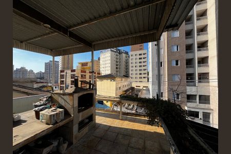 Casa à venda com 190m², 5 quartos e 2 vagas Casa à venda com 190m², 5 quartos e 2 vagasVaranda 2