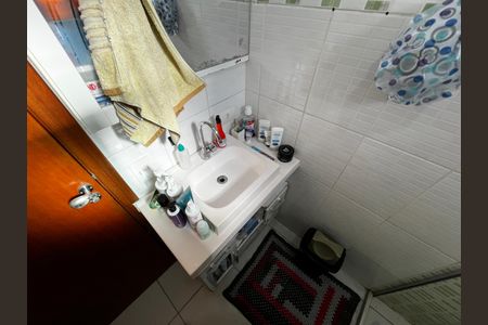 Casa à venda com 190m², 5 quartos e 2 vagas Casa à venda com 190m², 5 quartos e 2 vagasBanheiro 2