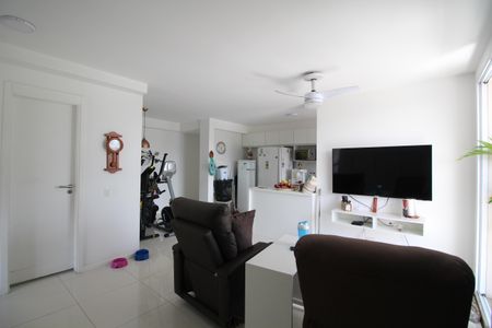 Sala de apartamento para alugar com 3 quartos, 70m² em Anil, Rio de Janeiro