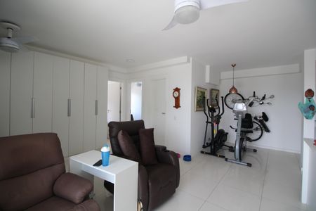 Sala de apartamento para alugar com 3 quartos, 70m² em Anil, Rio de Janeiro