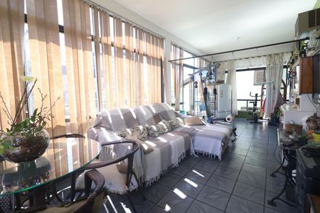 Casa à venda com 350m², 4 quartos e 2 vagasSala 3