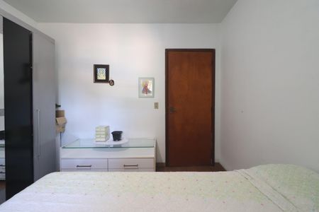 Casa à venda com 350m², 4 quartos e 2 vagasQuarto 1