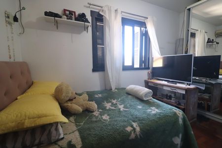 Casa à venda com 350m², 4 quartos e 2 vagasQuarto 4