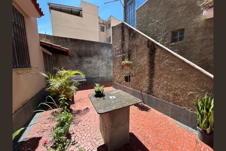 Apartamento à venda com 49m², 2 quartos e sem vagaÁrea comum