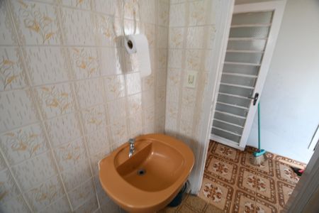 Casa à venda com 252m², 3 quartos e 5 vagasBanheiro de Serviço