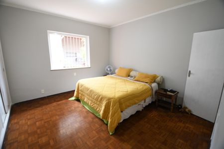 Casa à venda com 252m², 3 quartos e 5 vagasSuíte