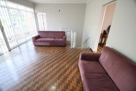 Casa à venda com 252m², 3 quartos e 5 vagasSala 1