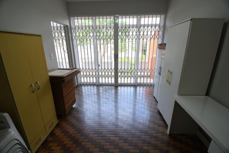 Casa à venda com 252m², 3 quartos e 5 vagasSala 2