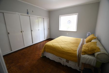 Casa à venda com 252m², 3 quartos e 5 vagasSuíte