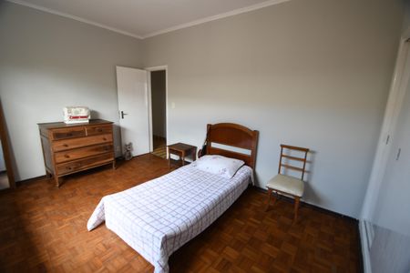 Casa à venda com 252m², 3 quartos e 5 vagasQuarto 2