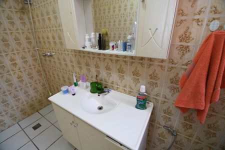 Casa à venda com 252m², 3 quartos e 5 vagasBanheiro da Suíte