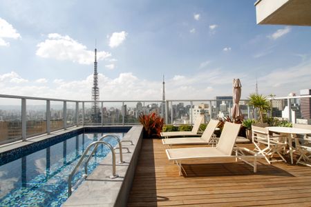 Apartamento para alugar com 80m², 1 quarto e 1 vaga Apartamento para alugar com 80m², 1 quarto e 1 vagaÁrea Comum - Piscina