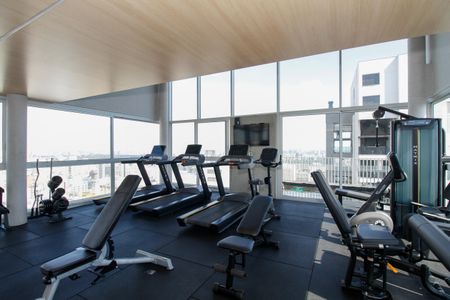 Apartamento para alugar com 80m², 1 quarto e 1 vaga Apartamento para alugar com 80m², 1 quarto e 1 vagaÁrea Comum - Academia