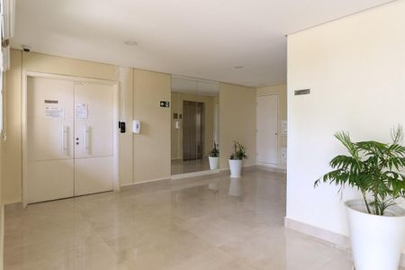 Apartamento à venda com 60m², 3 quartos e 1 vaga Apartamento à venda com 60m², 3 quartos e 1 vagaHall de entrada