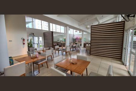 Apartamento à venda com 48m², 2 quartos e 1 vaga Apartamento à venda com 48m², 2 quartos e 1 vagaÁrea comum - Salão de festas