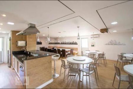 Apartamento à venda com 68m², 3 quartos e 1 vaga Apartamento à venda com 68m², 3 quartos e 1 vagaÁrea comum - Salão de festas