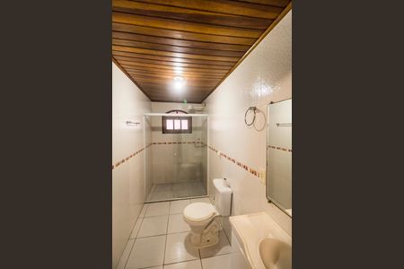 Casa para alugar com 214m², 4 quartos e 2 vagasBanheiro