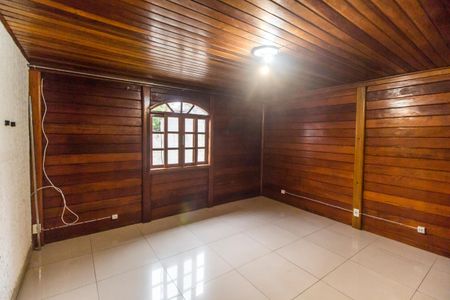 Casa para alugar com 214m², 4 quartos e 2 vagasSuíte