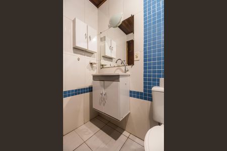 Casa para alugar com 214m², 4 quartos e 2 vagasBanheiro