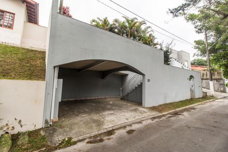 Casa para alugar com 214m², 4 quartos e 2 vagasFachada