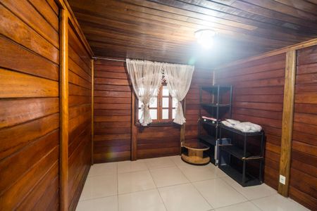 Casa para alugar com 214m², 4 quartos e 2 vagasQuarto