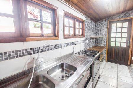 Casa para alugar com 214m², 4 quartos e 2 vagasCozinha