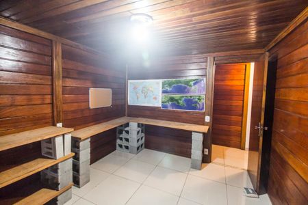 Casa para alugar com 214m², 4 quartos e 2 vagasQuarto