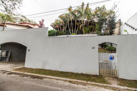 Casa para alugar com 214m², 4 quartos e 2 vagasFachada