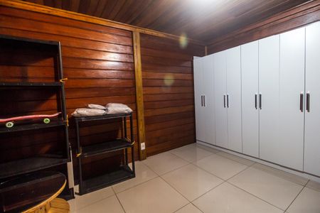 Casa para alugar com 214m², 4 quartos e 2 vagasQuarto