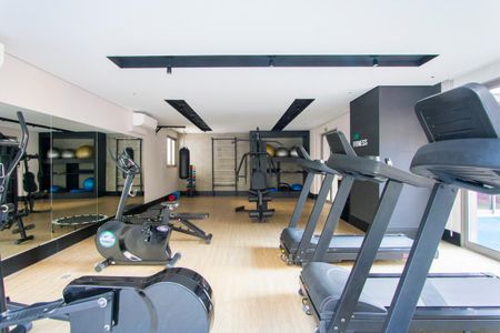 Apartamento à venda com 76m², 2 quartos e 2 vagas Apartamento à venda com 76m², 2 quartos e 2 vagasÁrea comum - Academia
