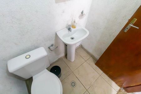 Casa à venda com 108m², 3 quartos e 3 vagas Casa à venda com 108m², 3 quartos e 3 vagasLavabo 2