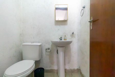 Casa à venda com 108m², 3 quartos e 3 vagas Casa à venda com 108m², 3 quartos e 3 vagasLavabo 2