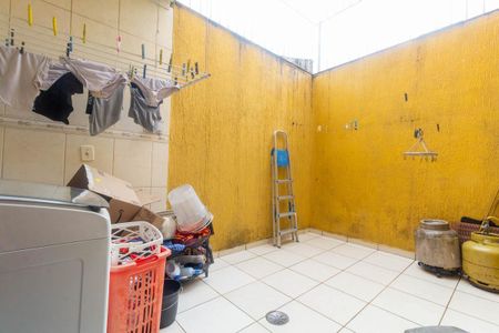 Casa à venda com 108m², 3 quartos e 3 vagas Casa à venda com 108m², 3 quartos e 3 vagasÁrea de Serviço