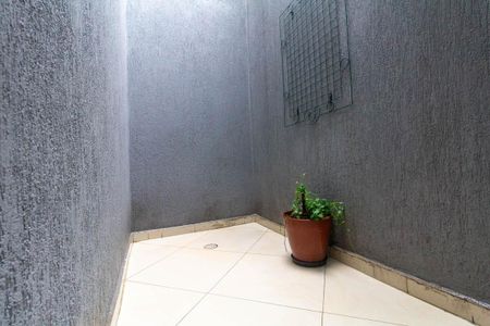 Casa à venda com 108m², 3 quartos e 3 vagas Casa à venda com 108m², 3 quartos e 3 vagasJardim de Inverno