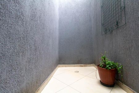 Casa à venda com 108m², 3 quartos e 3 vagas Casa à venda com 108m², 3 quartos e 3 vagasJardim de Inverno