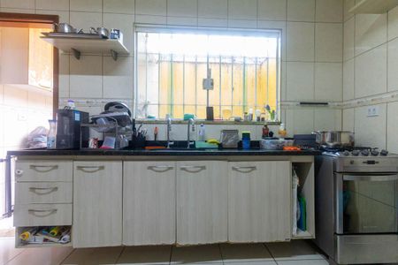 Casa à venda com 108m², 3 quartos e 3 vagas Casa à venda com 108m², 3 quartos e 3 vagasCozinha