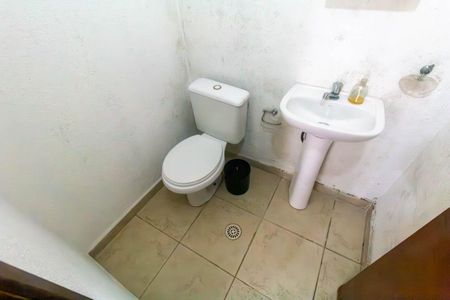 Casa à venda com 108m², 3 quartos e 3 vagas Casa à venda com 108m², 3 quartos e 3 vagasLavabo 2