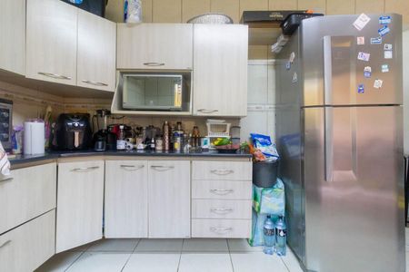 Casa à venda com 108m², 3 quartos e 3 vagas Casa à venda com 108m², 3 quartos e 3 vagasCozinha