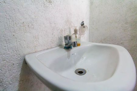 Casa à venda com 108m², 3 quartos e 3 vagas Casa à venda com 108m², 3 quartos e 3 vagasLavabo 2