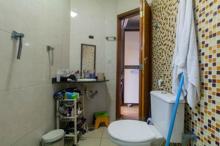 Casa à venda com 108m², 3 quartos e 3 vagas Casa à venda com 108m², 3 quartos e 3 vagasBanheiro 2